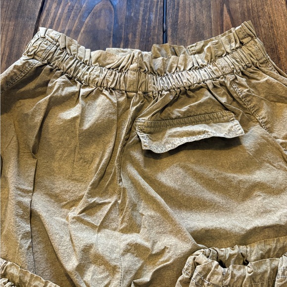Urban Outfitters Beige Parachute Pants - Picture 5 of 6